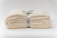 Load image into Gallery viewer, Luxe Featherweight Blanket